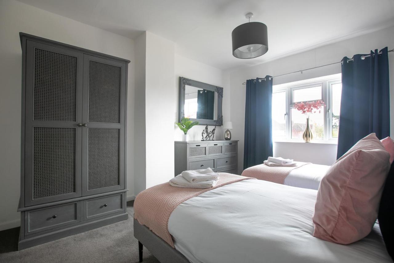 Ludlow Drive 3 Bed Contractor Family Town House In Melton Mowbray Exterior photo